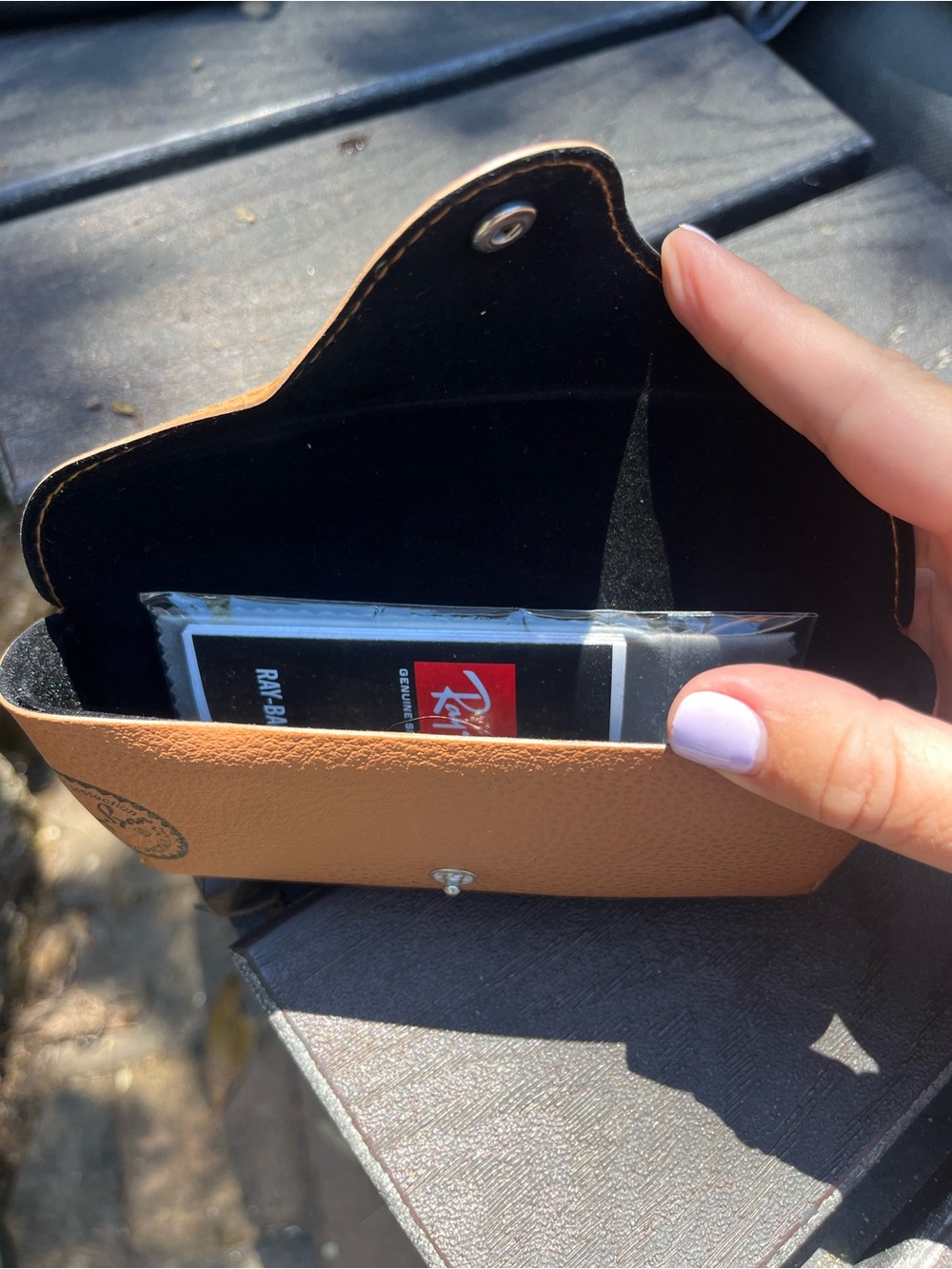 NWT Ray-Ban Tan Brown Pebbled Leather Sunglasses Case - Picture 3 of 3